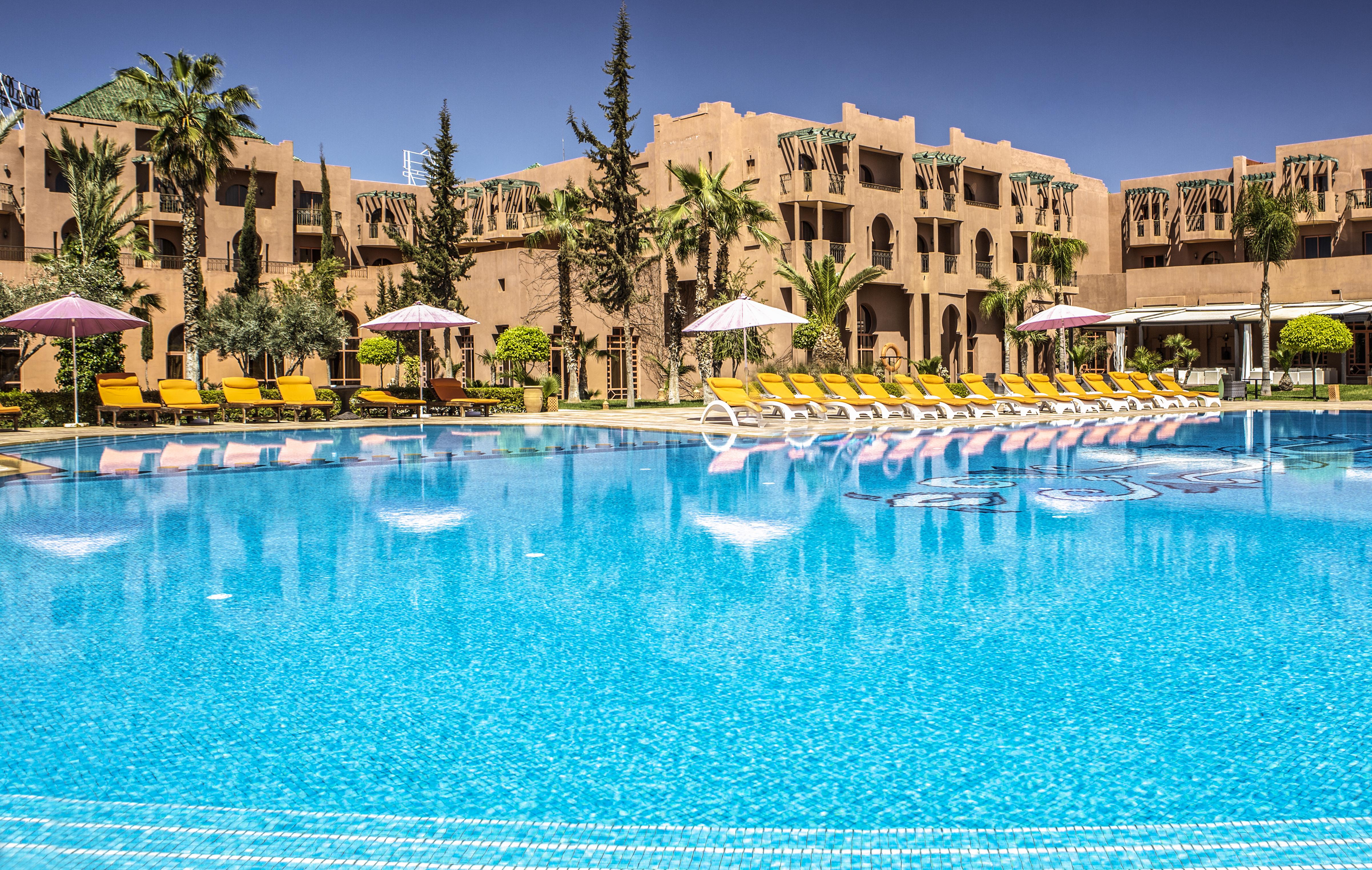 Palm Plaza Marrakech Hotel Marrakesh Ngoại thất bức ảnh The swimming pool at the hotel