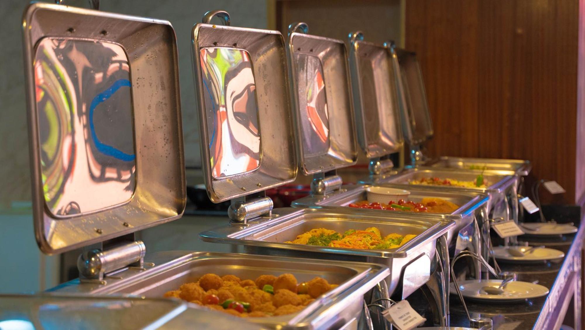 Palm Plaza Marrakech Hotel Marrakesh Ngoại thất bức ảnh A chafing dish buffet