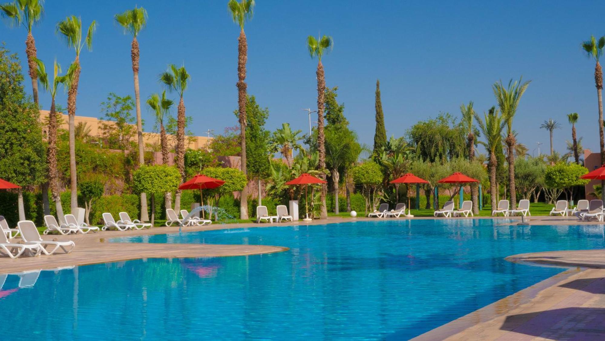 Palm Plaza Marrakech Hotel Marrakesh Ngoại thất bức ảnh The swimming pool at the hotel