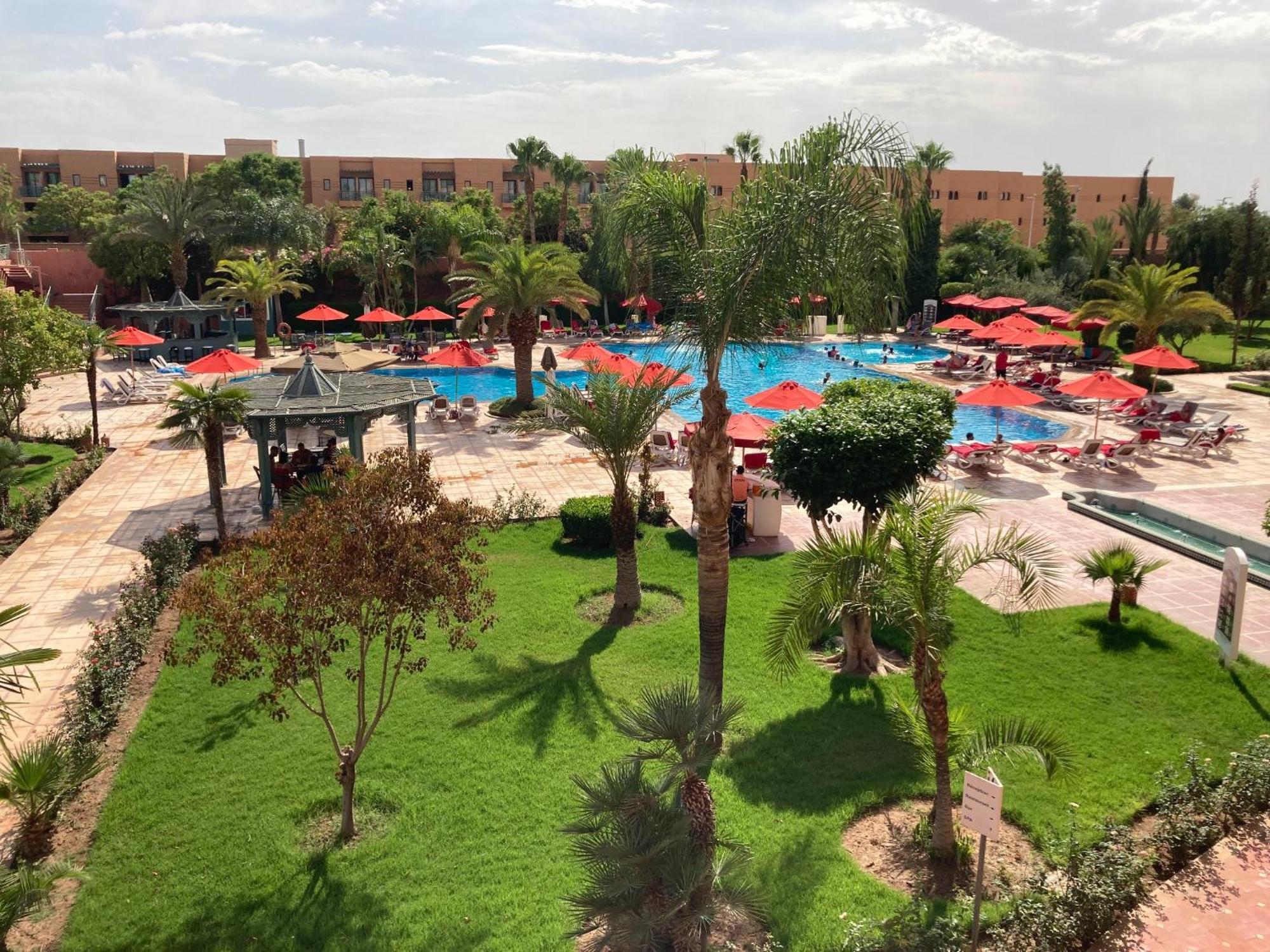 Palm Plaza Marrakech Hotel Marrakesh Ngoại thất bức ảnh The swimming pool at the hotel