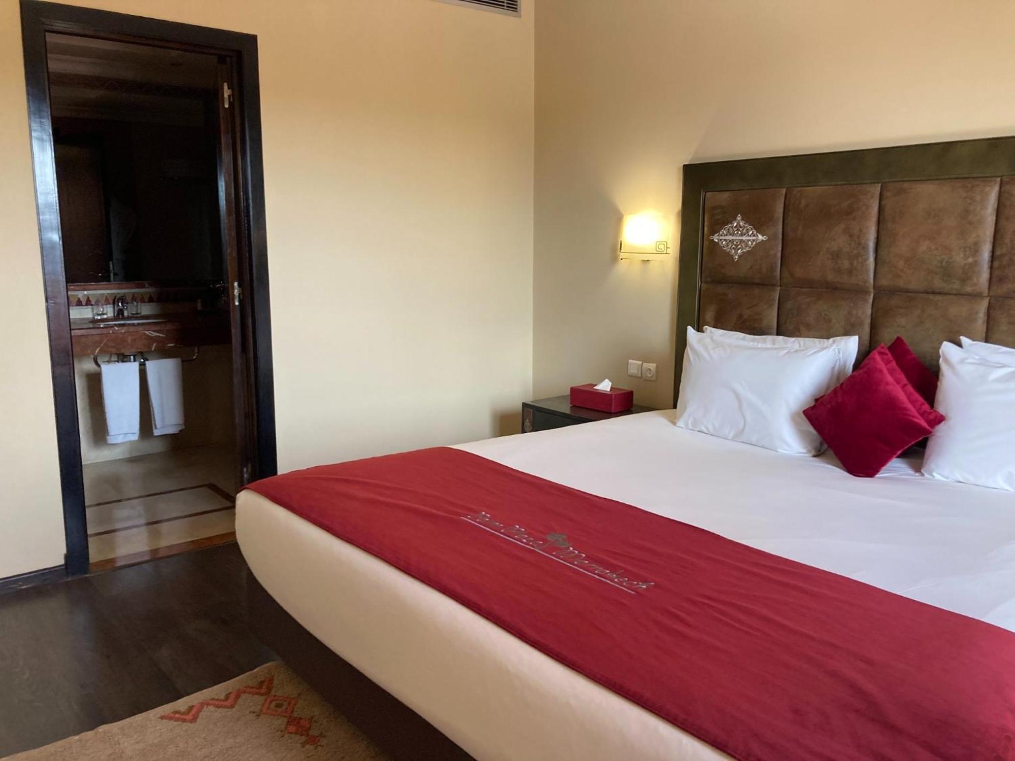 Palm Plaza Marrakech Hotel Marrakesh Ngoại thất bức ảnh A room at the hotel